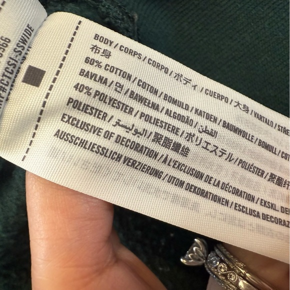 Abercrombie & Fitch Soft AF Denver Ski Club Colorado Crop Green Crew Sweatshirt - Picture 8 of 10